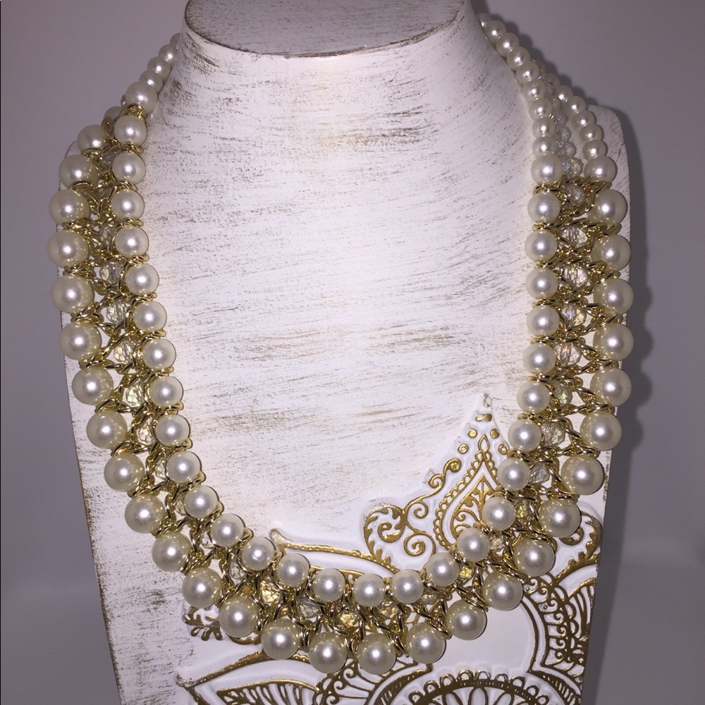 Pearl & Gold Necklace with Matching Earrings